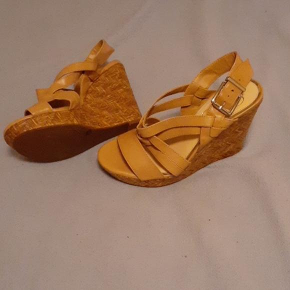 Jessica Simpson cork wedge heels - Picture 1 of 4